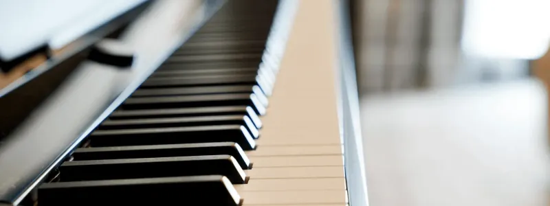 アップライトピアノの鍵盤